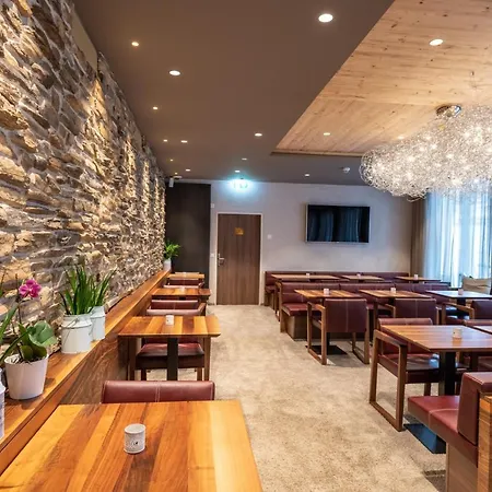 赖伊生活方式酒店 伦策海德