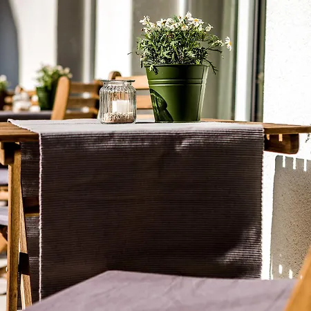 赖伊生活方式酒店 3* 伦策海德